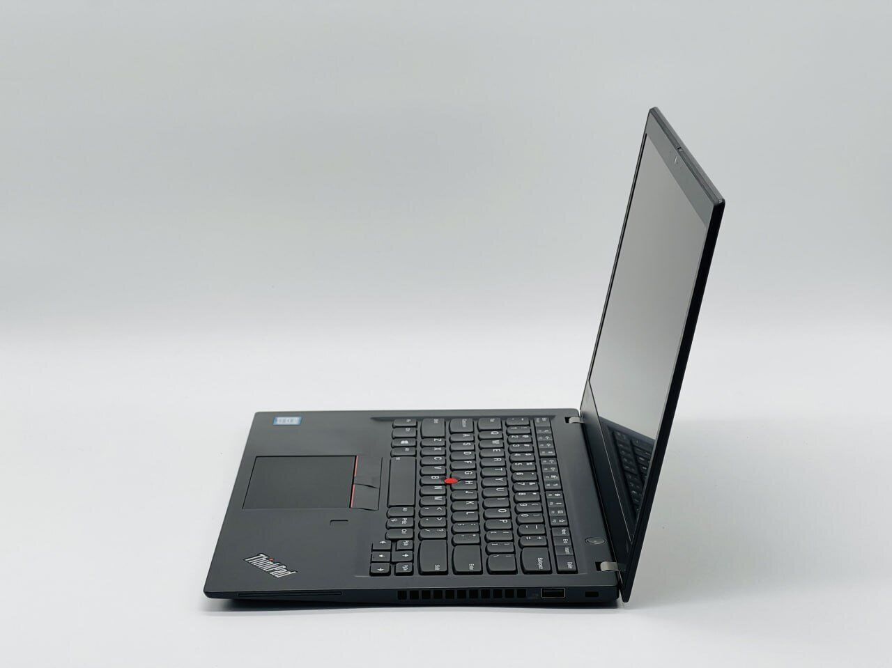 Ультрабук Lenovo ThinkPad T490s / 14" (1920x1080) IPS / Intel Core i5-8265U (4 (8) ядра по 1.6 - 3.9 GHz) / 8 GB DDR4 / 240 GB SSD / Intel UHD Graphics / WebCam - Зображення 4