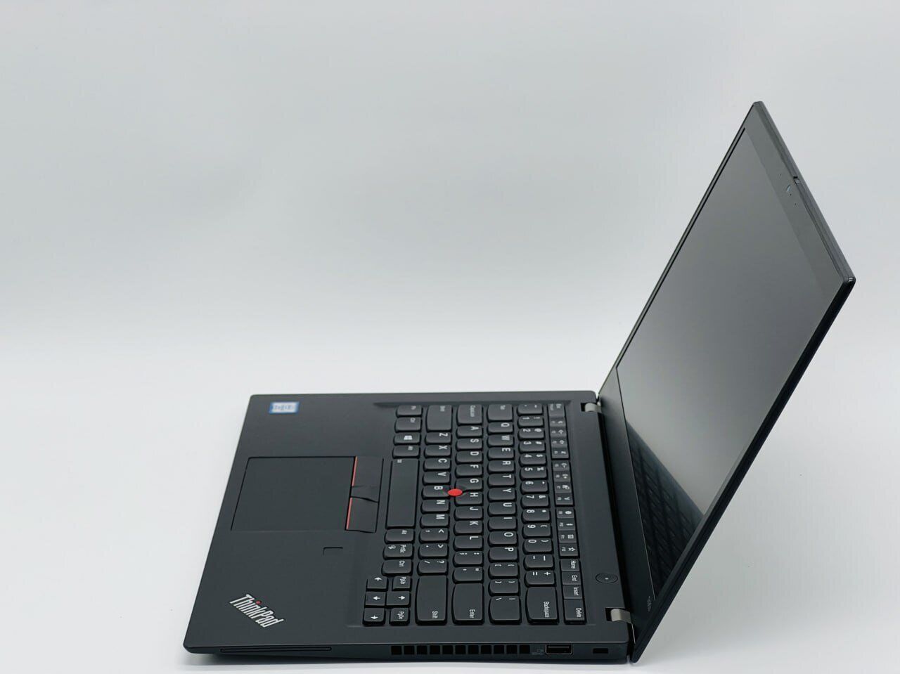 Ультрабук Lenovo ThinkPad T490s / 14" (1920x1080) IPS / Intel Core i5-8365U (4 (8) ядра по 1.6 - 4.1 GHz) / 8 GB DDR4 / 250 GB SSD / Intel UHD Graphics / WebCam - Зображення 4
