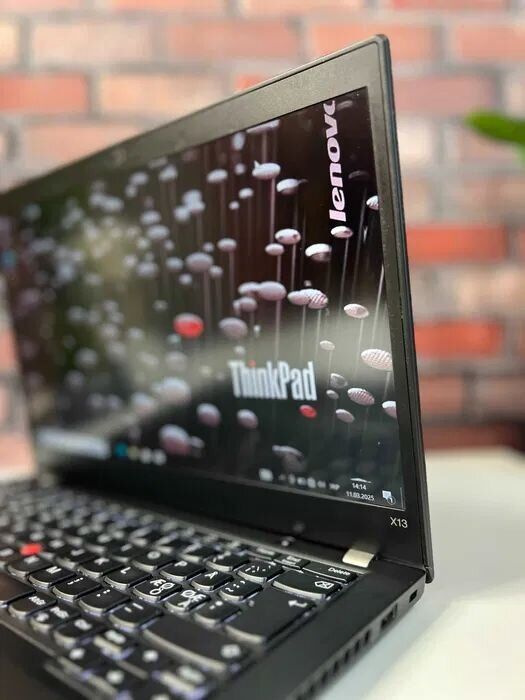 Ультрабук Lenovo ThinkPad X13 Gen 1 / 13.3" (1920x1080) IPS / Intel Core i5-10210U (4 (8) ядра по 1.6 - 4.2 GHz) / 8 GB DDR4 / 256 GB SSD M.2 / Intel UHD Graphics / WebCam - Зображення 9