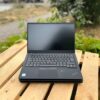 Ультрабук Lenovo ThinkPad X1 Carbon G6 / 14" (1920x1080) IPS / Intel Core i5-8350U (4 (8) ядра по 1.7 - 3.6 GHz) / 8 GB DDR3 / 256 GB SSD M.2 / Intel UHD Graphics 620 / WebCam - Зображення 2