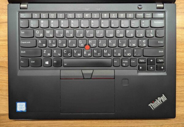 Ультрабук Lenovo ThinkPad x390 / 13.3" (1920x1080) IPS Touch / Intel Core i7-8565U (4 (8) ядра по 1.8 - 4.6 GHz) / 8 GB DDR4 / 512 GB SSD / Intel UHD Graphics / WebCam / TouchID / Windows 10 - Зображення 3
