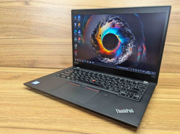 Ультрабук Lenovo ThinkPad x390 / 13.3" (1920x1080) IPS Touch / Intel Core i7-8565U (4 (8) ядра по 1.8 - 4.6 GHz) / 8 GB DDR4 / 512 GB SSD / Intel UHD Graphics / WebCam / TouchID / Windows 10 - Зображення 5