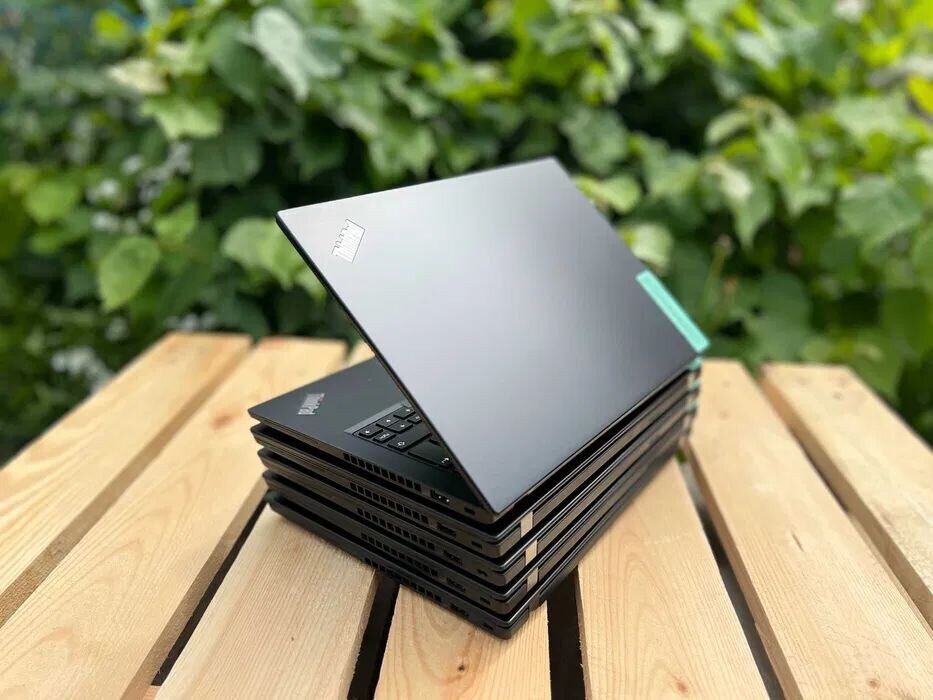 Ультрабук Lenovo ThinkPad X395 / 13.3" (1920x1080) IPS / AMD Ryzen 5 PRO 3500U (4 (8) ядра по 2.1 - 3.7 GHz) / 16 GB DDR4 / 256 GB SSD M.2 / AMD Radeon RX Vega 8 Graphics / WebCam / Windows 10 Pro - Зображення 7