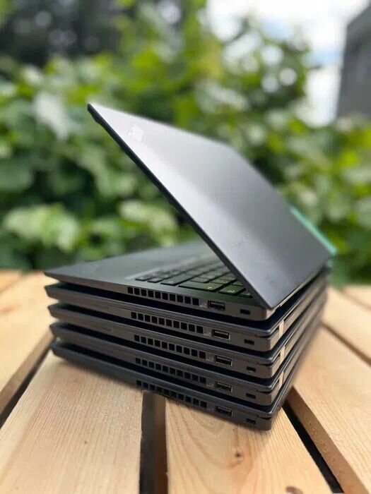 Ультрабук Lenovo ThinkPad X395 / 13.3" (1920x1080) IPS / AMD Ryzen 5 PRO 3500U (4 (8) ядра по 2.1 - 3.7 GHz) / 16 GB DDR4 / 256 GB SSD M.2 / AMD Radeon RX Vega 8 Graphics / WebCam / Windows 10 Pro - Зображення 5