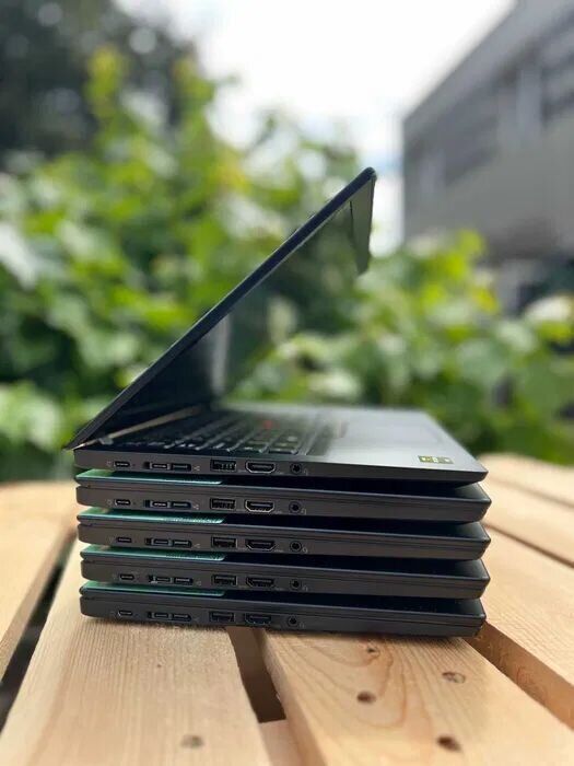 Ультрабук Lenovo ThinkPad X395 / 13.3" (1920x1080) IPS / AMD Ryzen 5 PRO 3500U (4 (8) ядра по 2.1 - 3.7 GHz) / 16 GB DDR4 / 256 GB SSD M.2 / AMD Radeon RX Vega 8 Graphics / WebCam / Windows 10 Pro - Зображення 4