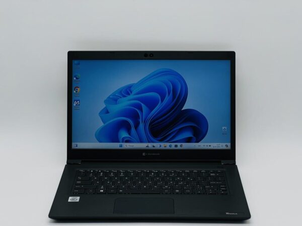 Ультрабук Б-клас Toshiba Dynabook Tecra A40-G / 14" (1920x1080) TN / Intel Core i5-10210U (4 (8) ядра по 1.6 - 4.2 GHz) / 8 GB DDR4 / 240 GB SSD / Intel UHD Graphics / WebCam - Зображення 2