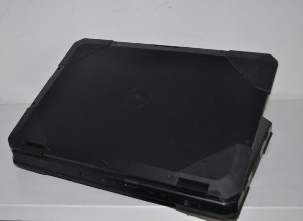 Захищений ноутбук Б-клас Dell Latitude 5414 Rugged / 14" (1366x768) TN / Intel Core i5-6300U (2 (4) ядра по 2.4 - 3.0 GHz) / 8 GB DDR4 / 256 GB SSD / Intel HD Graphics 520 / WebCam / Windows 11 Pro - Зображення 8