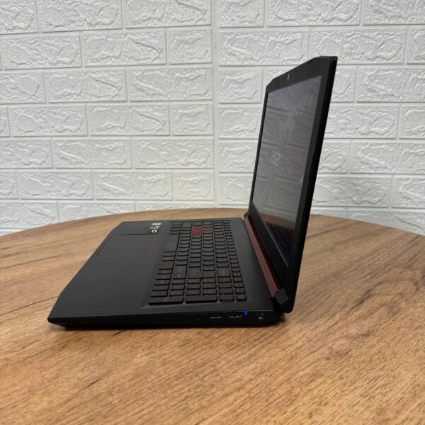 Ігровий ноутбук Б-клас Acer Nitro 5 AN515-53 / 15.6" (1920x1080) TN / Intel Core i5-8300H (4 (8) ядра по 2.3 - 4.0 GHz) / 16 GB DDR4 / 512 GB SSD / nVidia GeForce GTX 1050, 4 GB GDDR5, 128-bit / WebCam - Зображення 5