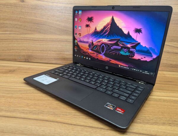 Ноутбук Б-клас HP 14-fg1003cl / 14" (1920x1080) IPS / AMD Ryzen 3 5300U (4 (8) ядра по 2.6 - 3.8 GHz) / 16 GB DDR4 / 512 GB SSD / AMD Radeon Graphics 384SP / WebCam / Windows 10 - Зображення 5