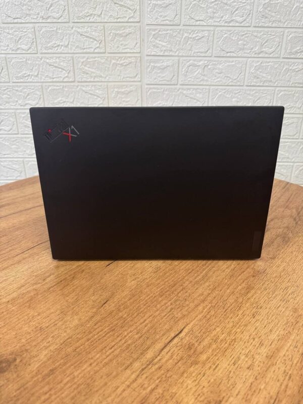 Ультрабук Б-клас Lenovo ThinkPad X1 Carbon Gen 9 / 14" (1920x1200) IPS / Intel Core i7-1185G7 (4 (8) ядра по 3.0 - 4.8 GHz) / 16 GB DDR4 / 512 GB SSD / Intel Iris Xe Graphics / WebCam - Зображення 3