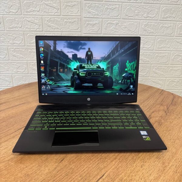 Ігровий ноутбук HP Pavilion Gaming 15-cx0056wm / 15.6" (1920x1080) IPS / Intel Core i5-8300H (4 (8) ядра по 2.3 - 4.0 GHz) / 16 GB DDR4 / 512 GB SSD / nVidia GeForce GTX 1050 Ti, 4 GB GDDR5, 128-bit / WebCam - Зображення 2