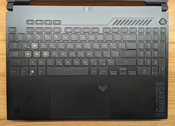 Ігровий ноутбук Asus FA507 / 15.6" (1920x1080) IPS / AMD Ryzen 9 7940HS (8 (16) ядер по 4.0 - 5.2 GHz) / 16 GB DDR5 / 500 GB SSD / nVidia GeForce RTX 4050, 6 GB GDDR6, 96-bit / WebCam / Windows 11 - Зображення 3
