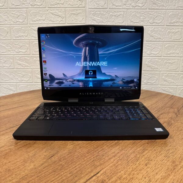 Ігровий ноутбук Dell Alienware m15 / 15.6" (1920x1080) IPS / Intel Core i7-8750H (6 (12) ядер по 2.2 - 4.1 GHz) / 16 GB DDR4 / 256 GB SSD M.2 + 1000 GB HDD / nVidia GeForce GTX 1660 Ti, 6 GB GDDR6, 192-bit / WebCam - Зображення 2