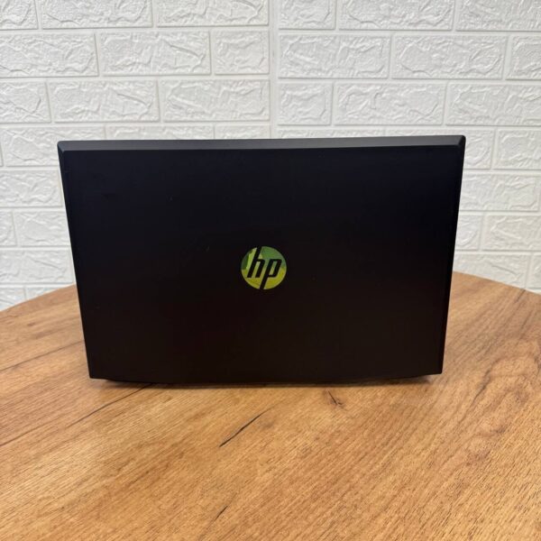 Ігровий ноутбук HP Pavilion Gaming 15-cx0056wm / 15.6" (1920x1080) IPS / Intel Core i5-8300H (4 (8) ядра по 2.3 - 4.0 GHz) / 16 GB DDR4 / 512 GB SSD / nVidia GeForce GTX 1050 Ti, 4 GB GDDR5, 128-bit / WebCam - Зображення 3