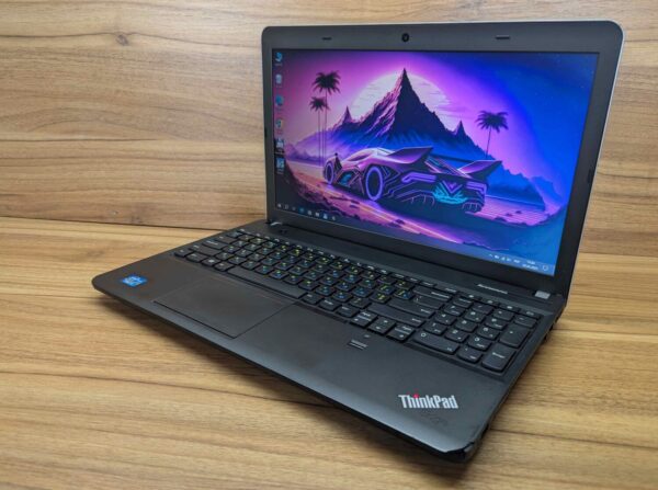 Ноутбук Б-клас Lenovo ThinkPad Edge E531 / 15.6" (1366x768) TN / Intel Core i5-3230M (2 (4) ядра по 2.6 - 3.2 GHz) / 8 GB DDR3 / 240 GB SSD / Intel HD Graphics 4000 / WebCam / Fingerprint / Windows 10 - Зображення 5