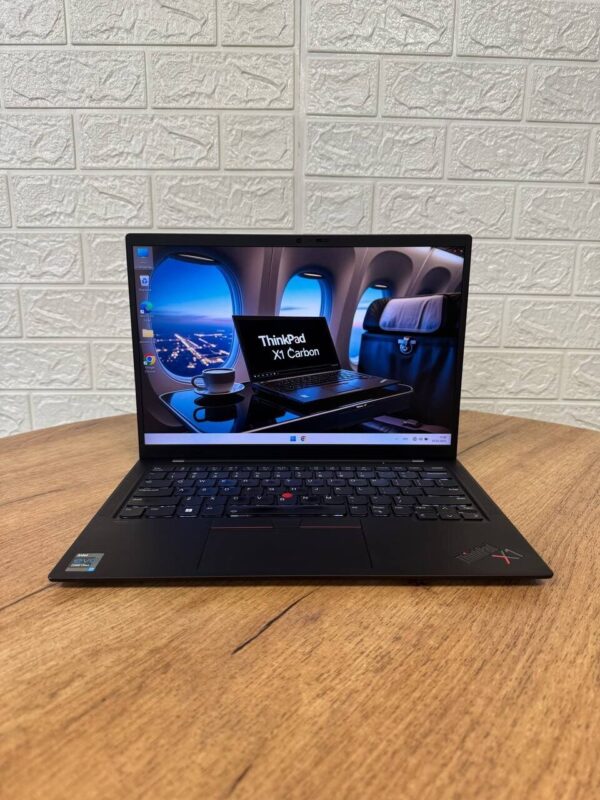 Ультрабук Б-клас Lenovo ThinkPad X1 Carbon Gen 9 / 14" (1920x1200) IPS / Intel Core i7-1185G7 (4 (8) ядра по 3.0 - 4.8 GHz) / 16 GB DDR4 / 512 GB SSD / Intel Iris Xe Graphics / WebCam - Зображення 2