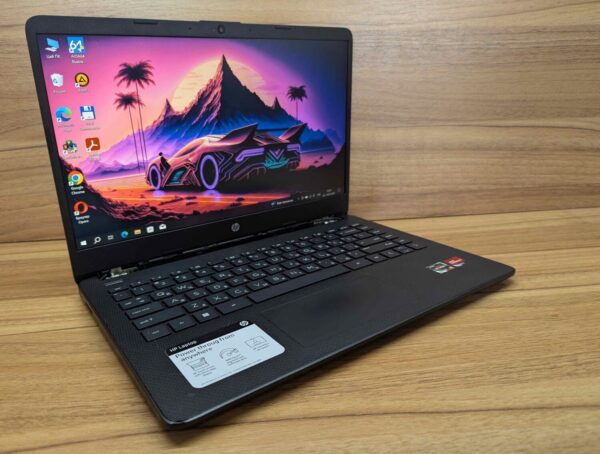 Ноутбук Б-клас HP 14-fg1003cl / 14" (1920x1080) IPS / AMD Ryzen 3 5300U (4 (8) ядра по 2.6 - 3.8 GHz) / 16 GB DDR4 / 512 GB SSD / AMD Radeon Graphics 384SP / WebCam / Windows 10 - Зображення 4