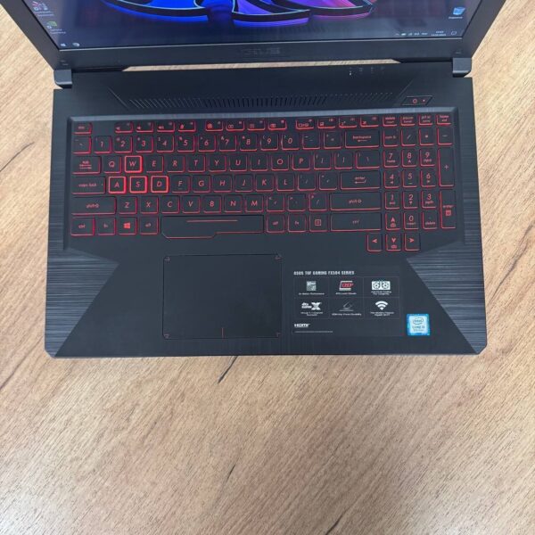 Ігровий ноутбук Б-клас Asus TUF Gaming FX504 / 15.6" (1920x1080) IPS / Intel Core i5-8300H (4 (8) ядра по 2.3 - 4.0 GHz) / 8 GB DDR4 / 512 GB SSD / nVidia GeForce GTX 1060, 3 GB GDDR5, 192-bit / WebCam - Зображення 7