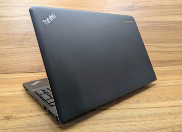 Ноутбук Б-клас Lenovo ThinkPad Edge E531 / 15.6" (1366x768) TN / Intel Core i5-3230M (2 (4) ядра по 2.6 - 3.2 GHz) / 8 GB DDR3 / 240 GB SSD / Intel HD Graphics 4000 / WebCam / Fingerprint / Windows 10 - Зображення 6