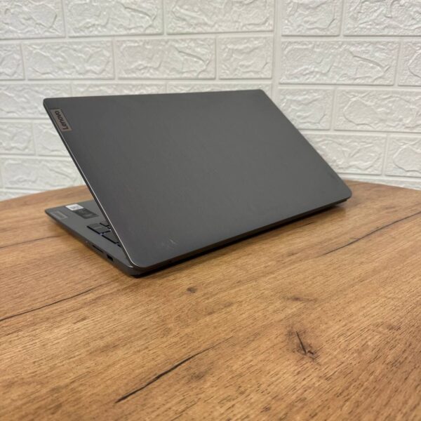 Ультрабук Б-клас Lenovo IdeaPad 3 15IAU7 / 15.6" (1920x1080) IPS / Intel Core i7-1255U (10 (12) ядер по 1.7 - 4.7 GHz) / 16 GB DDR4 / 256 GB SSD NVMe / Intel Iris Xe Graphics / WebCam - Зображення 6