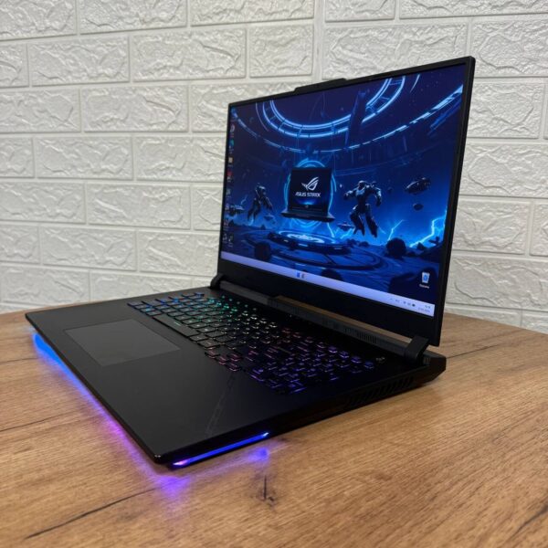 Ігровий ноутбук Asus ROG Strix SCAR G733PY / 17.3" (2560x1440) IPS / AMD Ryzen 9 7945HX (16 (32) ядер по 2.5 - 5.4 GHz) / 32 GB DDR5 / 1000 GB SSD NVMe / nVidia GeForce RTX 4090, 16 GB GDDR6, 256-bit / WebCam - Зображення 5