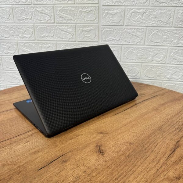 Ультрабук Б-клас Dell Latitude 7530 / 15.6" (1920x1080) IPS / Intel Core i7-1255U (10 (12) ядер по 1.7 - 4.7 GHz) / 16 GB DDR4 / 256 GB SSD NVMe / Intel Iris Xe Graphics / WebCam - Зображення 6