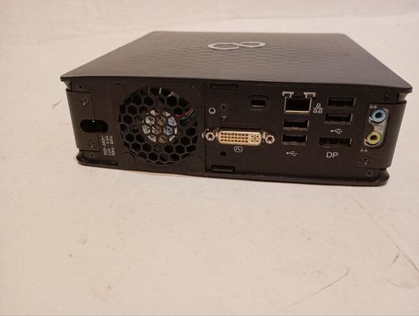 Неттоп Fujitsu Esprimo Q520 USFF / Intel Core i5-4440S (4 ядра по 2.8 - 3.3 GHz) / 8 GB DDR3 / 240 GB SSD / Intel HD Graphics 4600 - Зображення 4