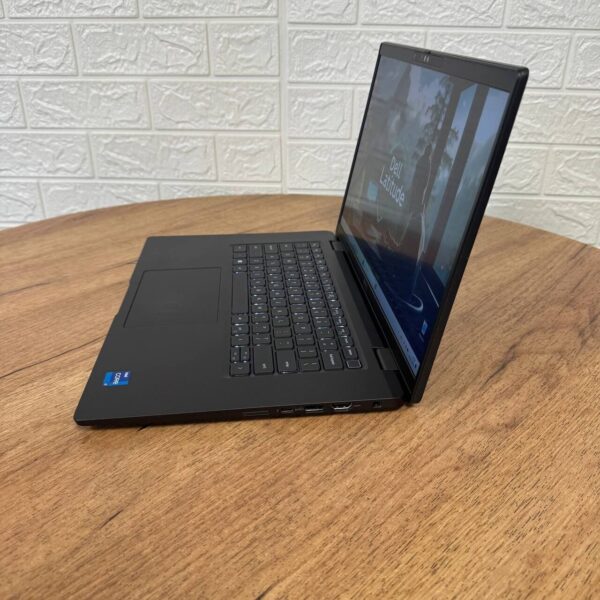 Ультрабук Б-клас Dell Latitude 7530 / 15.6" (1920x1080) IPS / Intel Core i7-1255U (10 (12) ядер по 1.7 - 4.7 GHz) / 16 GB DDR4 / 256 GB SSD NVMe / Intel Iris Xe Graphics / WebCam - Зображення 5