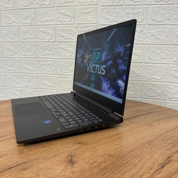 Ігровий ноутбук HP Victus Gaming 16-r0073cl / 16.1" (1920x1080) IPS / Intel Core i7-13700HX (16 (24) ядер по 2.1 - 5.0 GHz) / 16 GB DDR5 / 512 GB SSD NVMe / nVidia GeForce RTX 4060, 8 GB GDDR6, 128-bit / WebCam - Зображення 5