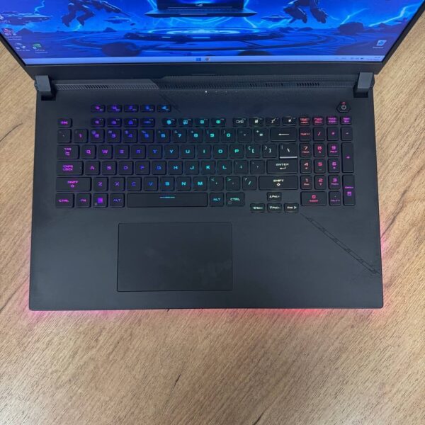 Ігровий ноутбук Asus ROG Strix SCAR G733PY / 17.3" (2560x1440) IPS / AMD Ryzen 9 7945HX (16 (32) ядер по 2.5 - 5.4 GHz) / 32 GB DDR5 / 1000 GB SSD NVMe / nVidia GeForce RTX 4090, 16 GB GDDR6, 256-bit / WebCam - Зображення 7