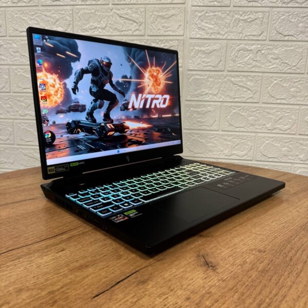 Ігровий ноутбук Acer Nitro 16 AN16-41 / 16" (2560x1600) IPS / AMD Ryzen 7 7735HS (8 (16) ядер по 3.2 - 4.75 GHz) / 16 GB DDR5 / 1000 GB SSD NVMe / nVidia GeForce RTX 4070, 8 GB GDDR6, 128-bit / WebCam - Зображення 4