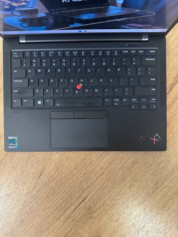 Ультрабук Б-клас Lenovo ThinkPad X1 Carbon Gen 9 / 14" (1920x1200) IPS / Intel Core i7-1185G7 (4 (8) ядра по 3.0 - 4.8 GHz) / 16 GB DDR4 / 512 GB SSD / Intel Iris Xe Graphics / WebCam - Зображення 7
