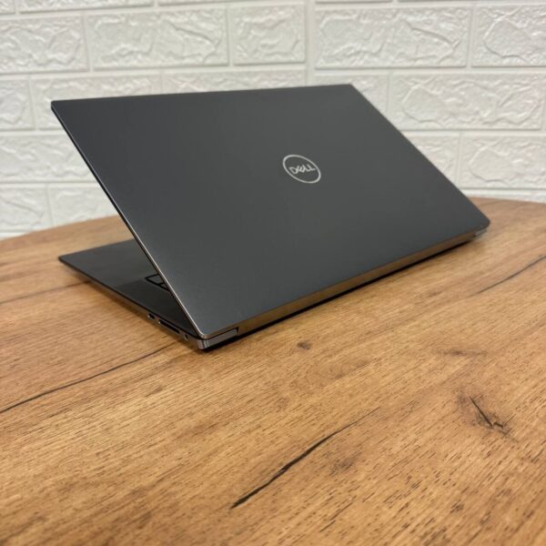 Мобільна робоча станція Dell Precision 5550 / 15.6" (1920x1200) IPS / Intel Core i7-10750H (6 (12) ядра по 2.6 - 5.0 GHz) / 32 GB DDR4 / 512 GB SSD NVMe / nVidia Quadro T2000 Max-Q, 4 GB GDDR5, 128-bit / WebCam - Зображення 6