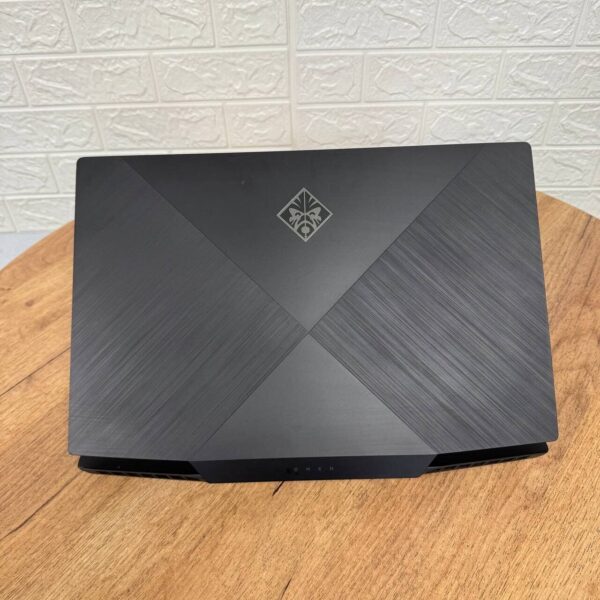 Ігровий ноутбук Б-клас HP Omen 17t-cb100 / 17.3" (3840x2160) IPS / Intel Core i7-10750H (6 (12) ядер по 2.6 - 5.0 GHz) / 16 GB DDR4 / 512 GB SSD NVMe / nVidia GeForce RTX 2060, 6 GB GDDR6, 192-bit / WebCam - Зображення 3