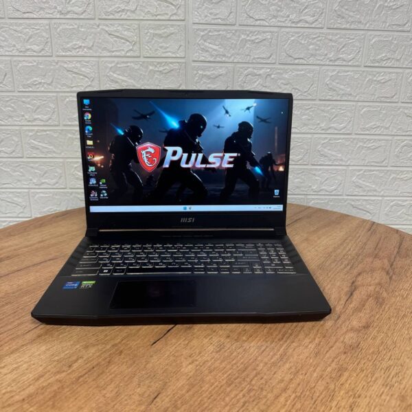 Ігровий ноутбук Б-клас MSI Pulse GL66 12UGKV / 15.6" (1920x1080) IPS / Intel Core i7-12700H (14 (20) ядер по 3.5 - 4.7 GHz) / 16 GB DDR4 / 1000 GB SSD / nVidia GeForce RTX 3070, 8 GB GDDR6, 256-bit / WebCam - Зображення 2