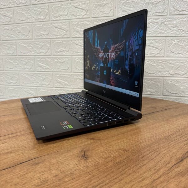 Ігровий ноутбук HP Victus 15-fb2082wm / 15.6" (1920x1080) IPS / AMD Ryzen 5 8645HS (6 (12) ядер по 4.3 - 5.0 GHz) / 8 GB DDR5 / 256 GB SSD NVMe / nVidia GeForce RTX 4050, 6 GB GDDR6, 96-bit / WebCam - Зображення 5