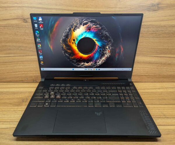 Ігровий ноутбук Asus FA507 / 15.6" (1920x1080) IPS / AMD Ryzen 9 7940HS (8 (16) ядер по 4.0 - 5.2 GHz) / 16 GB DDR5 / 500 GB SSD / nVidia GeForce RTX 4050, 6 GB GDDR6, 96-bit / WebCam / Windows 11 - Зображення 2