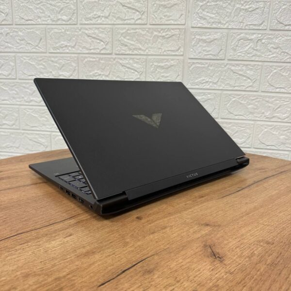 Ігровий ноутбук HP Victus Gaming 16-r0073cl / 16.1" (1920x1080) IPS / Intel Core i7-13700HX (16 (24) ядер по 2.1 - 5.0 GHz) / 16 GB DDR5 / 512 GB SSD NVMe / nVidia GeForce RTX 4060, 8 GB GDDR6, 128-bit / WebCam - Зображення 6