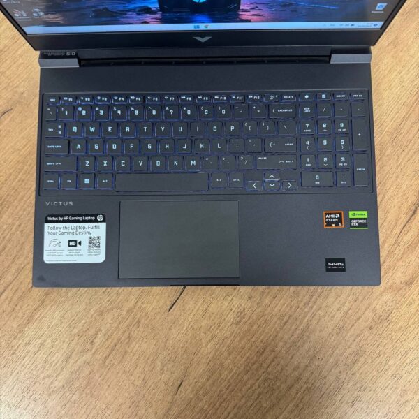 Ігровий ноутбук HP Victus 15-fb2082wm / 15.6" (1920x1080) IPS / AMD Ryzen 5 8645HS (6 (12) ядер по 4.3 - 5.0 GHz) / 8 GB DDR5 / 256 GB SSD NVMe / nVidia GeForce RTX 4050, 6 GB GDDR6, 96-bit / WebCam - Зображення 7