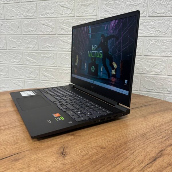 Ігровий ноутбук Б-клас HP Victus Gaming 16-s0075nr / 16.1" (1920x1080) IPS / AMD Ryzen 7 7840HS (8 (16) ядра по 3.8 - 5.1 GHz) / 16 GB DDR5 / 512 GB SSD NVMe / nVidia GeForce RTX 3050, 6 GB GDDR6, 96-bit / WebCam - Зображення 5