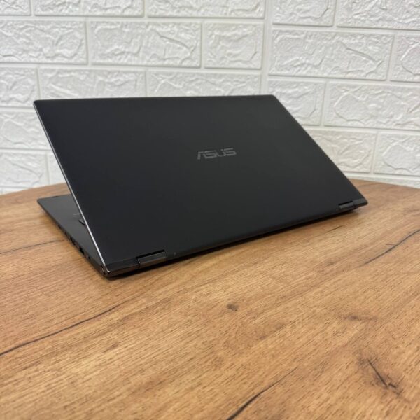 Ультрабук Б-клас Asus ZenBook Q526FA / 15.6" (1920x1080) IPS Touch / Intel Core i7-8565U (4 (8) ядра по 1.8 - 4.6 GHz) / 16 GB DDR4 / 128 GB SSD + 1000 HDD / Intel UHD Graphics / WebCam - Зображення 6
