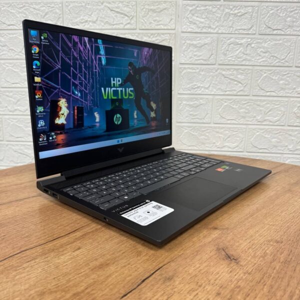 Ігровий ноутбук Б-клас HP Victus Gaming 16-s0075nr / 16.1" (1920x1080) IPS / AMD Ryzen 7 7840HS (8 (16) ядра по 3.8 - 5.1 GHz) / 16 GB DDR5 / 512 GB SSD NVMe / nVidia GeForce RTX 3050, 6 GB GDDR6, 96-bit / WebCam - Зображення 4