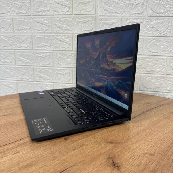 Ультрабук Б-клас Asus Vivobook F1504VAP / 15.6" (1920x1080) TN / Intel Core 5 120U (10 (12) ядер по 1.4 - 5.0 GHz) / 16 GB DDR4 / 512 GB SSD NVMe / Intel Graphics / WebCam - Зображення 5