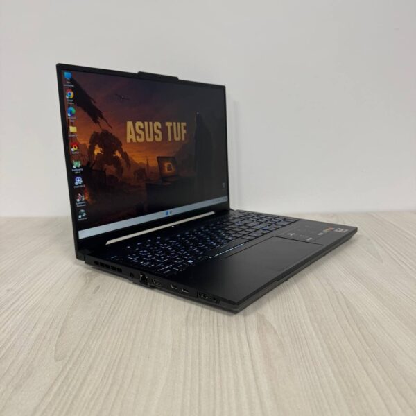 Ігровий ноутбук Asus TUF Gaming Advantage A16 FA617NS / 16" (1920x1200) IPS / AMD Ryzen 7 7735HS (8 (16) ядер по 3.2 - 4.75 GHz) / 16 GB DDR5 / 512 GB SSD NVMe / AMD Radeon RX 7600S, 8 GB GDDR6, 128-bit / WebCam - Зображення 4
