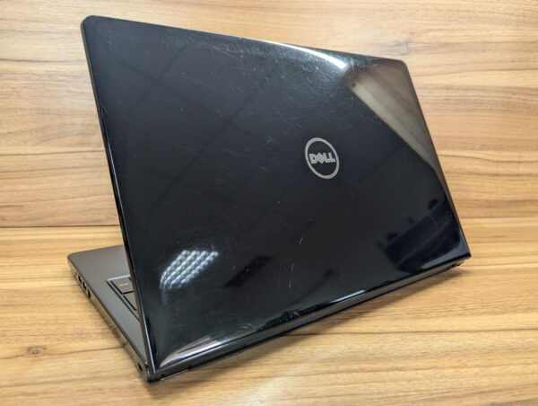 Ноутбук Dell Inspiron 5558 / 15.6" (1366x768) TN Touch / Intel Core i3-4030U (2 (4) ядра по 1.9 GHz) / 8 GB DDR3 / 240 GB SSD / Intel HD Graphics 4400 / WebCam / Windows 10 - Зображення 7
