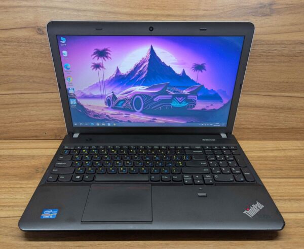 Ноутбук Б-клас Lenovo ThinkPad Edge E531 / 15.6" (1366x768) TN / Intel Core i5-3230M (2 (4) ядра по 2.6 - 3.2 GHz) / 8 GB DDR3 / 240 GB SSD / Intel HD Graphics 4000 / WebCam / Fingerprint / Windows 10 - Зображення 2