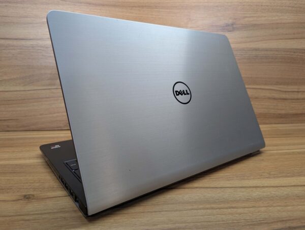 Ноутбук Dell Inspiron 15-5545 / 15.6" (1366x768) TN / AMD A8-7100 (4 ядра по 1.8 - 3.0 GHz) / 8 GB DDR3 / 240 GB SSD / AMD Radeon R5 Graphics / WebCam / Windows 10 - Зображення 7