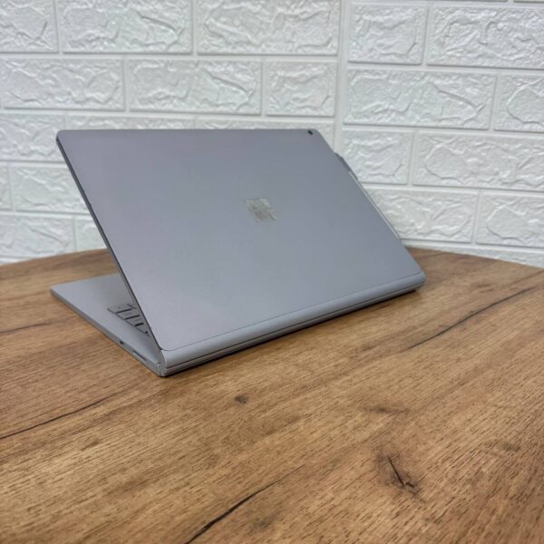 Ультрабук-трансформер Б-клас Microsoft Surface Book 2 / 13.5" (3000x2000) IPS Touch / Intel Core i5-7300U (2 (4) ядра по 2.6 - 3.5 GHz) / 8 GB DDR4 / 128 GB SSD NVMe / Intel HD Graphics 620 / WebCam - Зображення 6