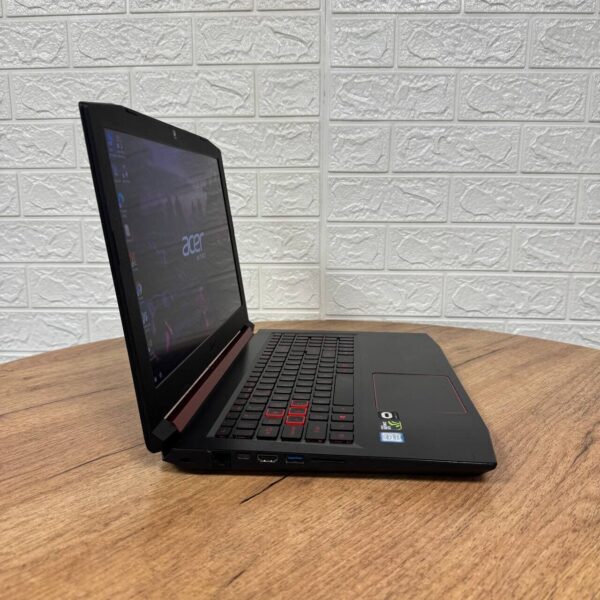 Ігровий ноутбук Б-клас Acer Nitro 5 AN515-53 / 15.6" (1920x1080) TN / Intel Core i5-8300H (4 (8) ядра по 2.3 - 4.0 GHz) / 16 GB DDR4 / 512 GB SSD / nVidia GeForce GTX 1050, 4 GB GDDR5, 128-bit / WebCam - Зображення 4