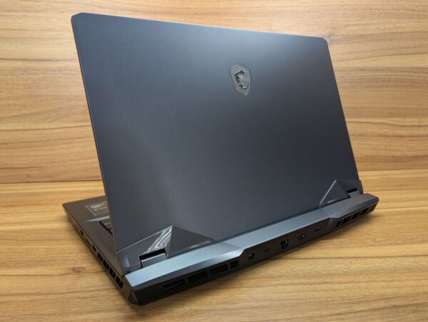 Ігровий ноутбук Б-клас MSI MS-17K2 / 17.3" (1920x1080) IPS / Intel Core i7-10750H (6 (12) ядер по 2.6 - 5.0 GHz) / 32 GB DDR4 / 1000 GB SSD / nVidia GeForce RTX 3070, 8 GB GDDR6, 256-bit / WebCam / Windows 10 - Зображення 8